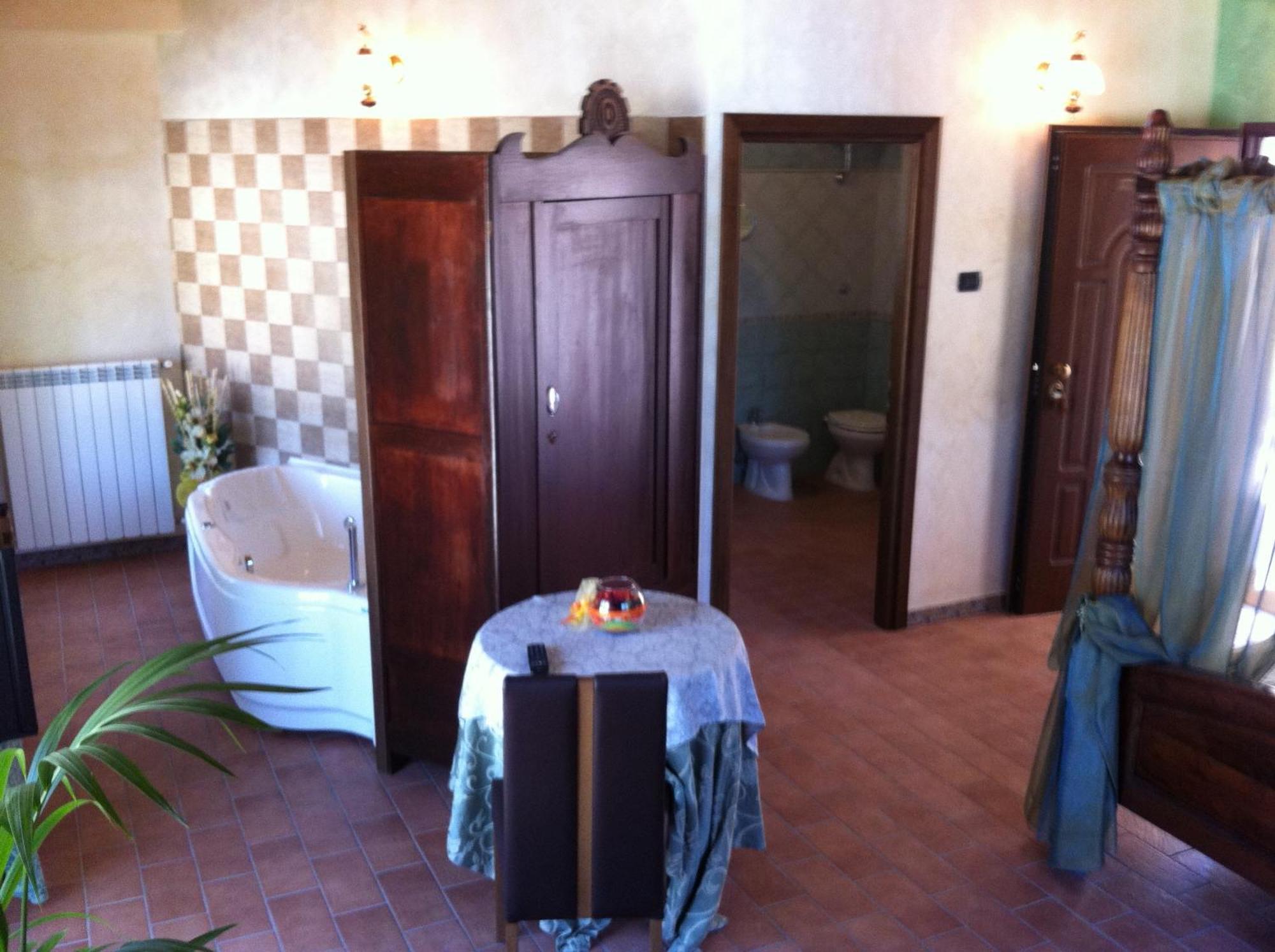 Hotel Il Feudo Dei Pierleoni Celano Kamer foto
