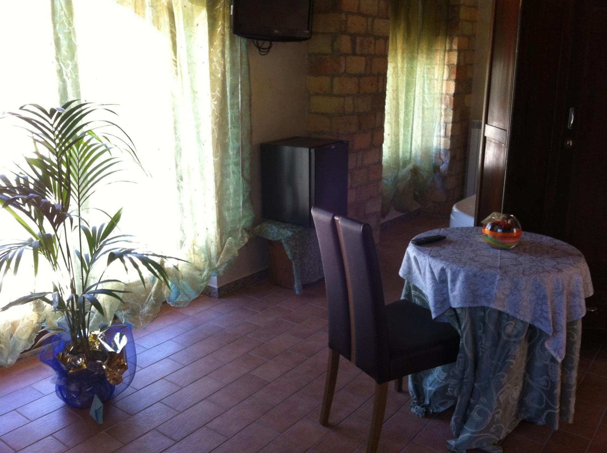 Hotel Il Feudo Dei Pierleoni Celano Kamer foto