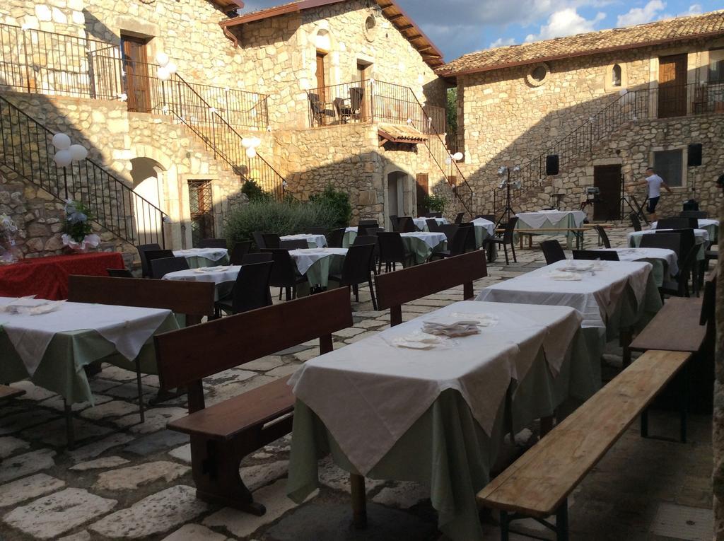 Hotel Il Feudo Dei Pierleoni Celano Buitenkant foto